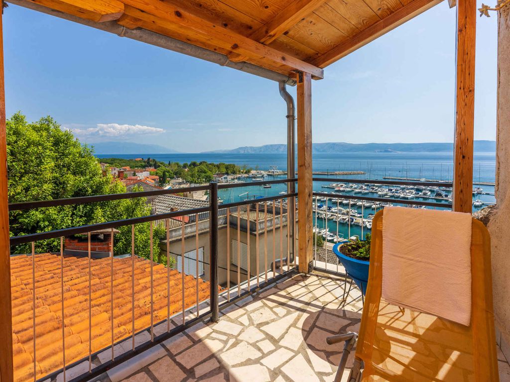 Ferienwohnung mit Balkon und Klimaanlage