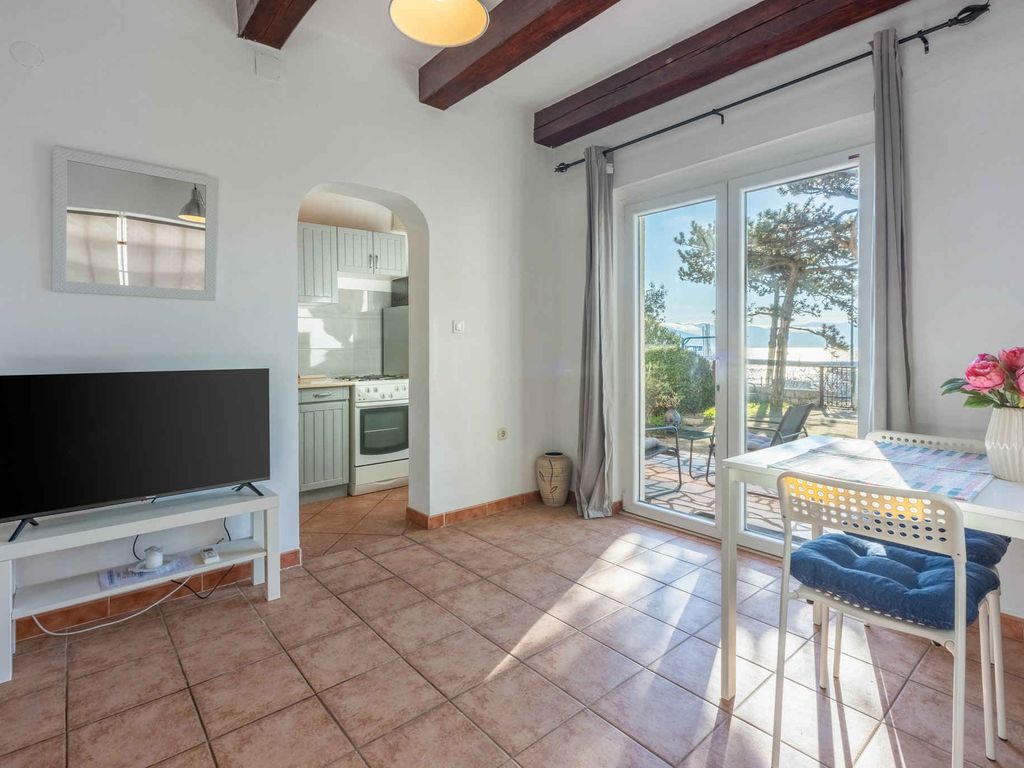 Ferienwohnung mit eigener Terrasse und Garten zur gemeinsamen Nutzung
