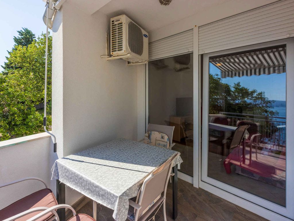 Ferienwohnung mit Balkon und Grillmöglichkeit