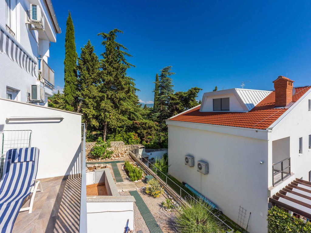 Ferienwohnung mit Balkon und Grillmöglichkeit