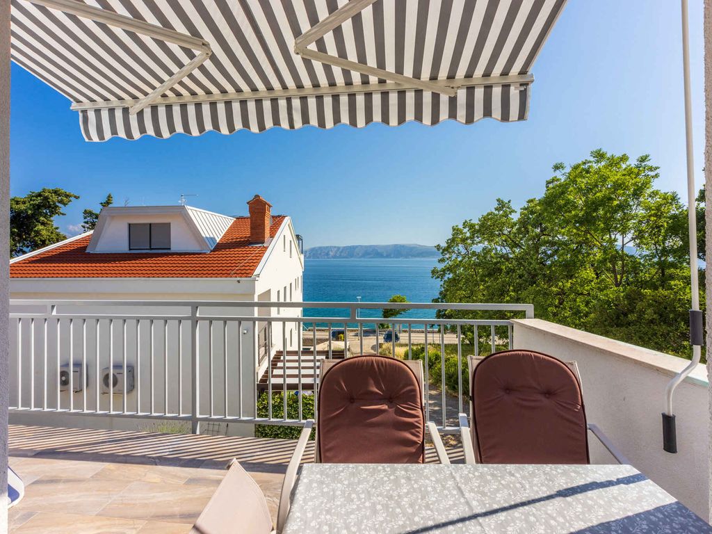 Ferienwohnung mit Balkon und Grillmöglichkeit