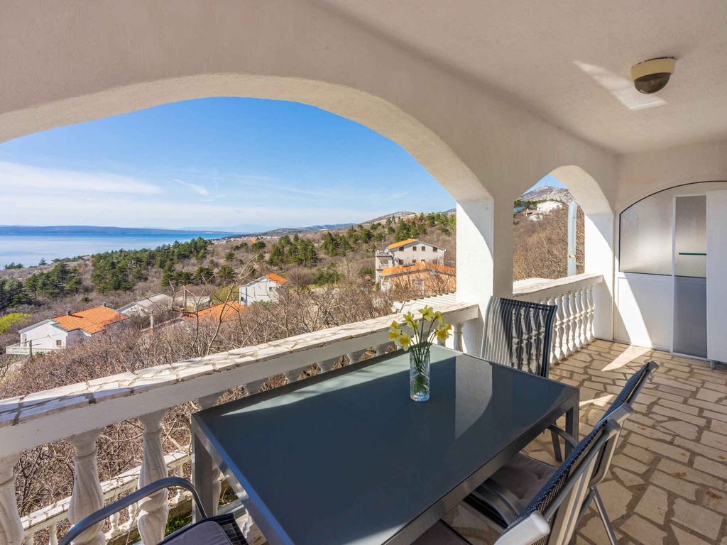 Ferienwohnung mit Balkon und Meerblick
