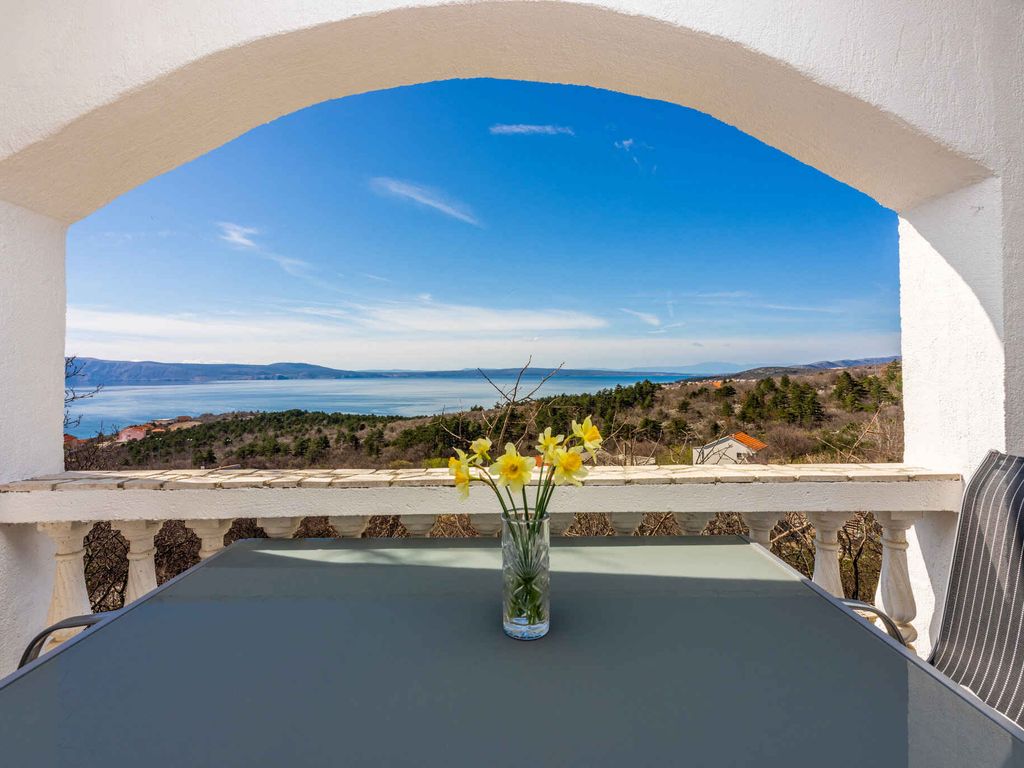 Ferienwohnung mit Balkon und Meerblick