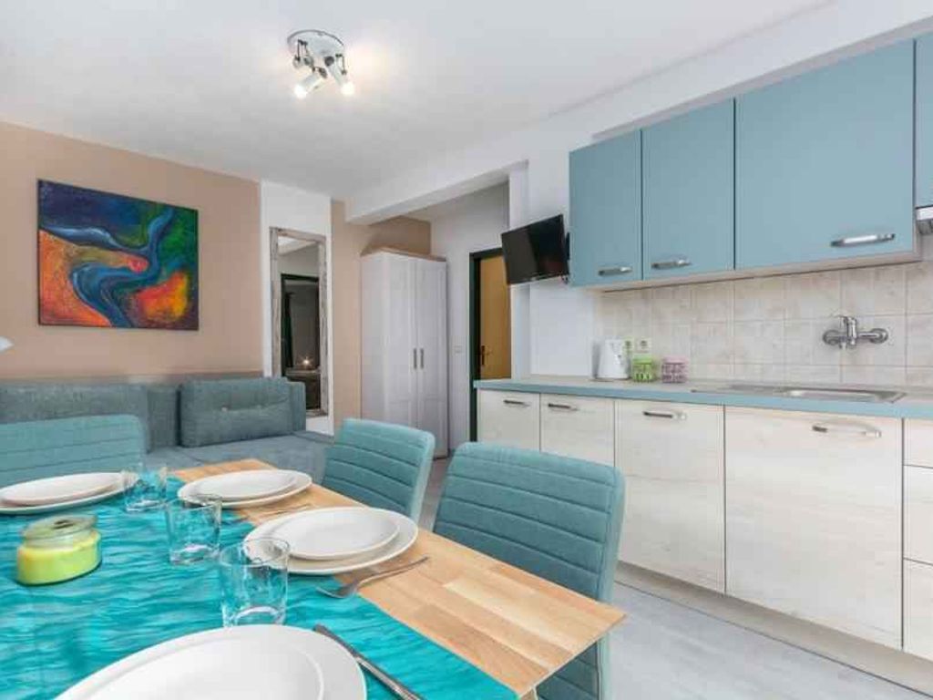 Ferienwohnung mit Garten und Parkplatz
