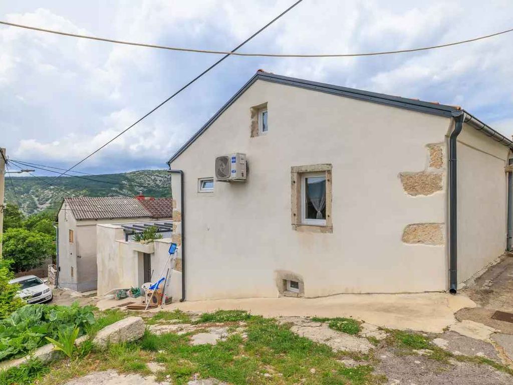Ferienhaus mit Swimmingpool und Grill