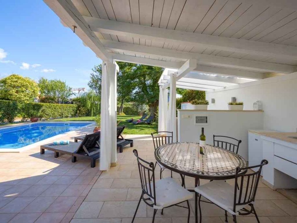 Villa mit Pool