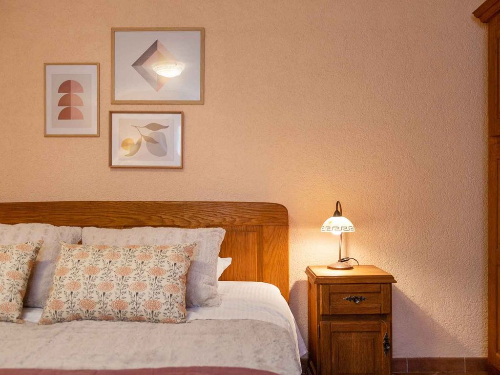 Apartment mit Garten und Terrasse für 4 Personen im Zentrum von Novigrad, 200 Meter vom Strand entfernt, Parkplatz inklusive