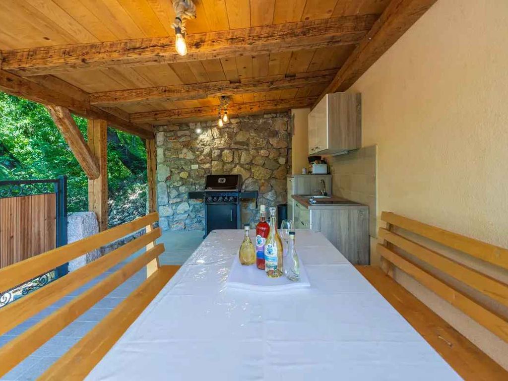 Ferienhaus mit Whirlpool und Sonnenterrasse
