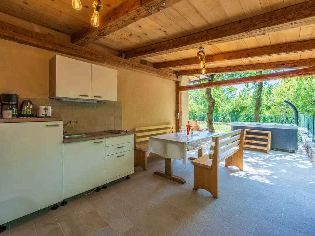 Ferienhaus mit Whirlpool und Sonnenterrasse