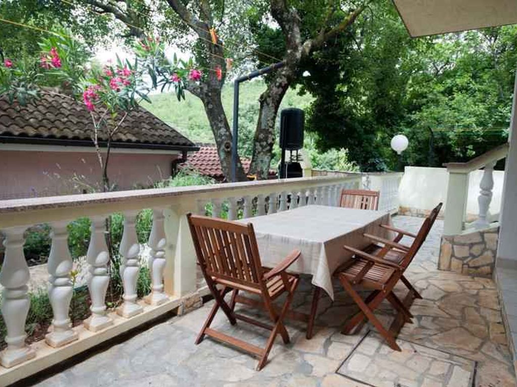 Ferienwohnung mit Terrasse und Klimaanlage