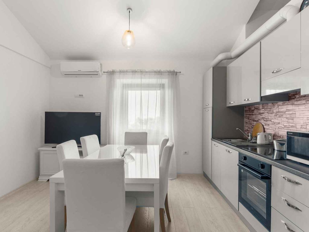 Ferienwohnung mit Gemeinschaftsgarten und Terrasse