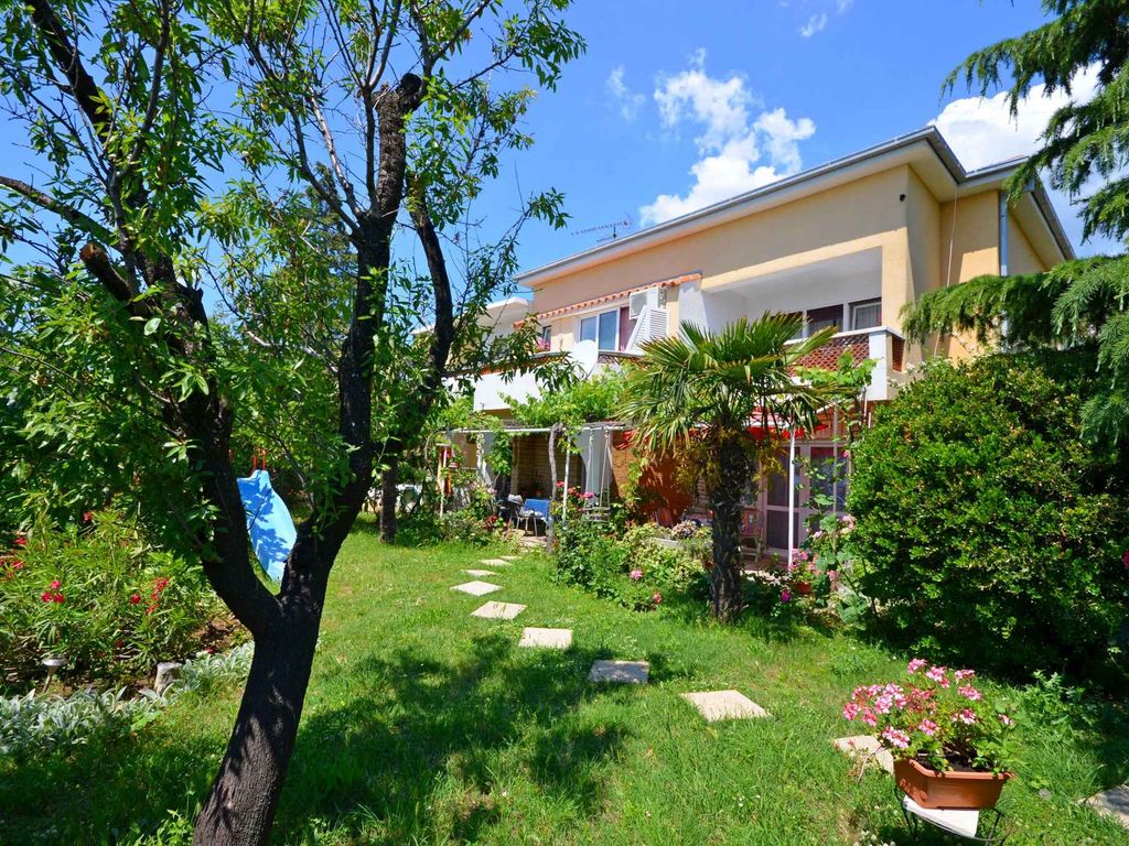 Ferienwohnung mit Terrasse und Meerblick