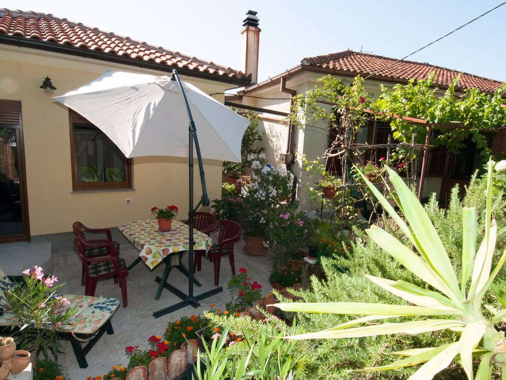 Ferienwohnung direkt am Meer mit Terrasse