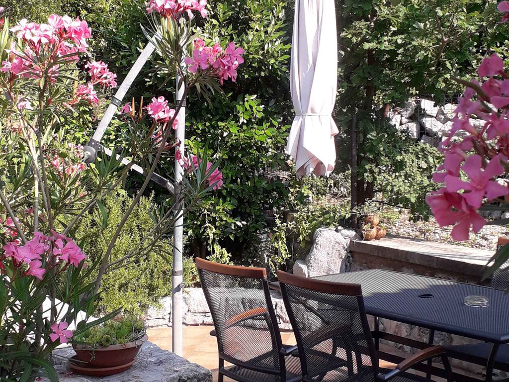 Ferienwohnung direkt am Meer mit Terrasse