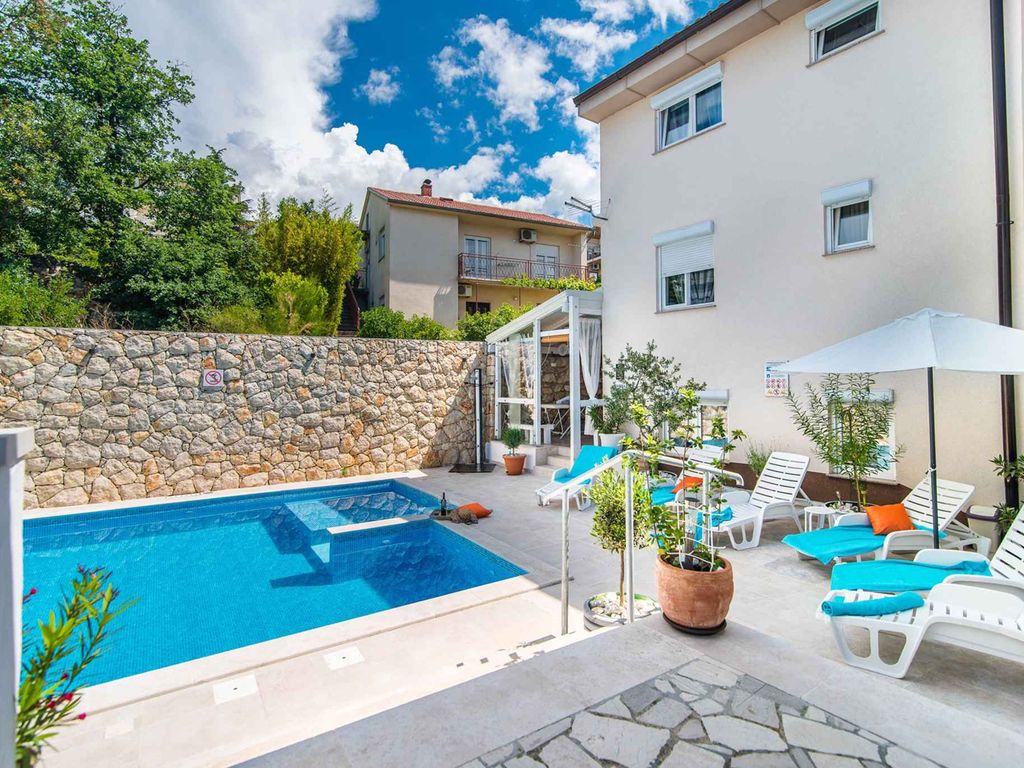 Ferienwohnung mit Klimaanlage und Pool