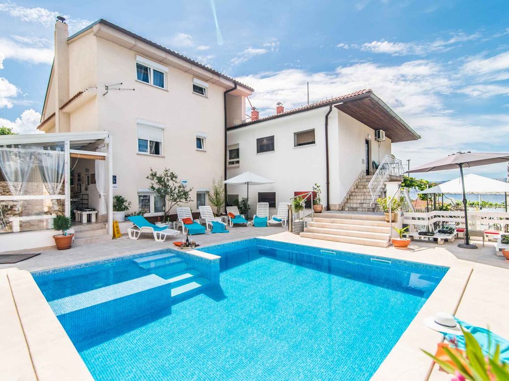 Ferienwohnung mit Klimaanlage und Pool
