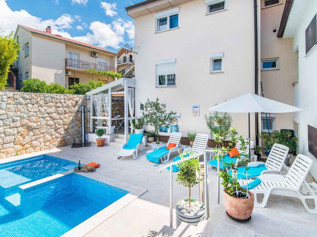 Ferienwohnung mit Klimaanlage und Pool