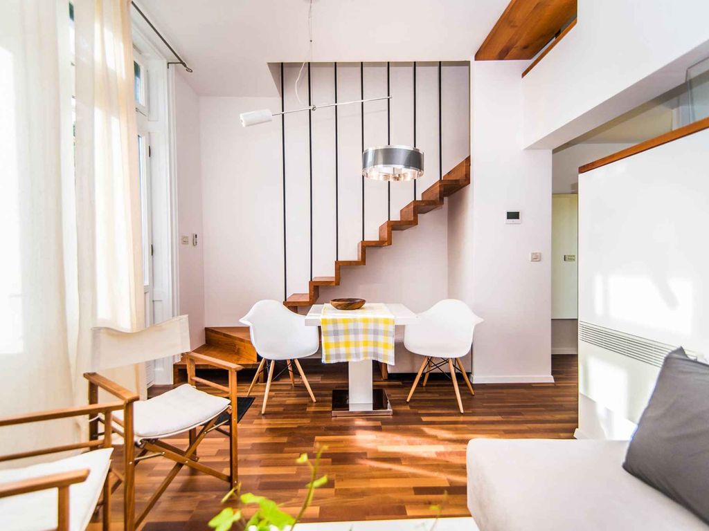 Schöne Apartment in einer alten Villa in Opatija, nur 100 m vom Strand entfernt