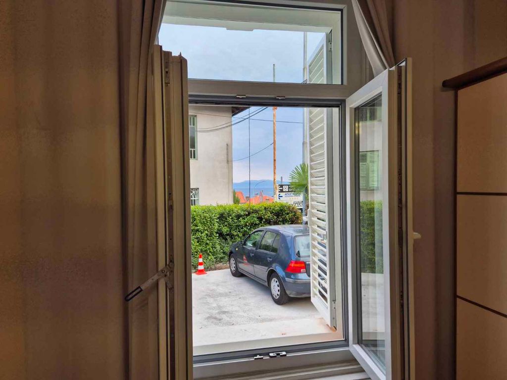 Ferienwohnung in charmanter Altbauvilla im Zentrum nahe am Meer