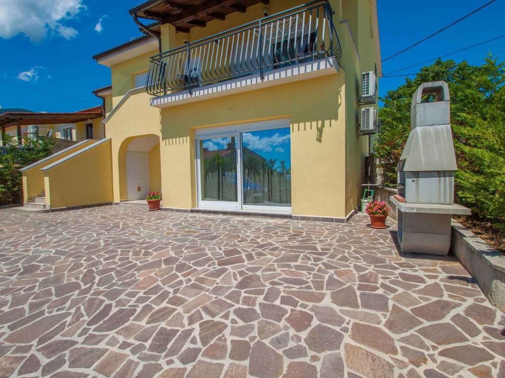 Ferienwohnung mit Klimaanlage und Terrasse