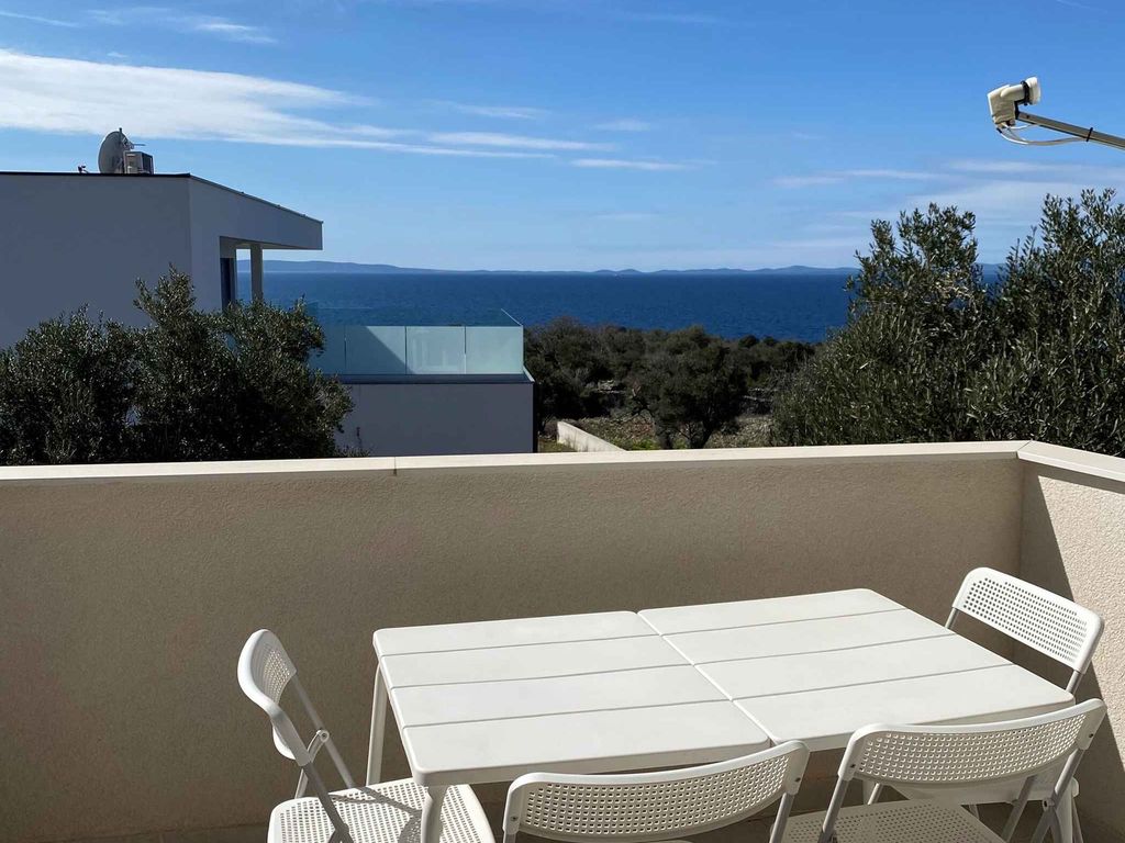 Ferienwohnung mit Balkon und Meerblick