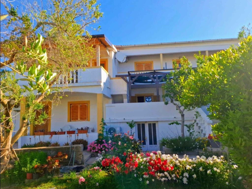 Ferienwohnung mit Terrasse und Klimaanlage