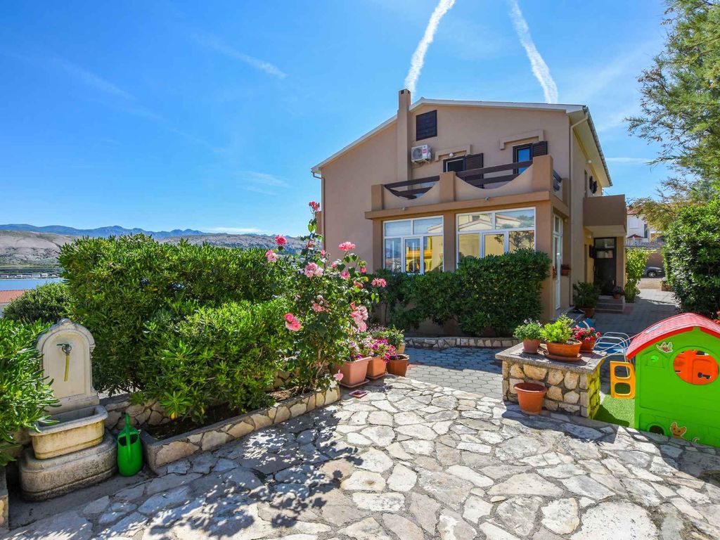 Studio mit Klimaanlage und Terrasse