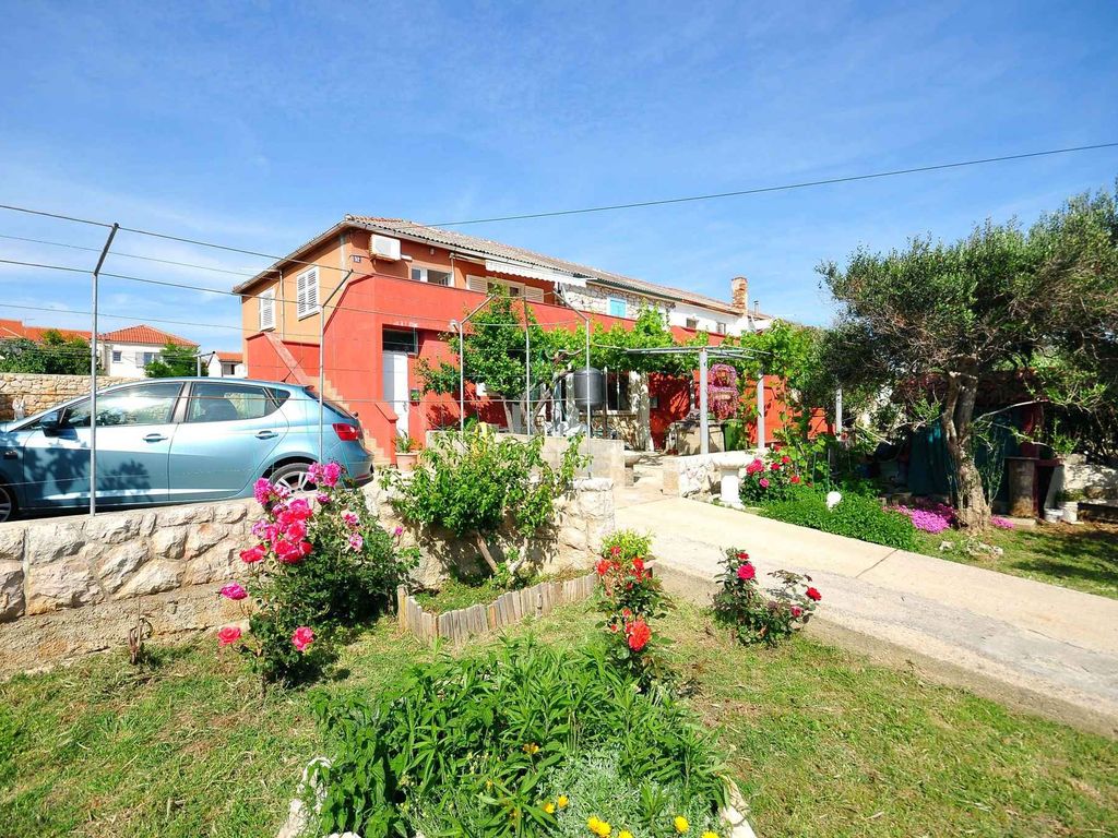 Ferienwohnung mit Terrasse und Klimaanlage