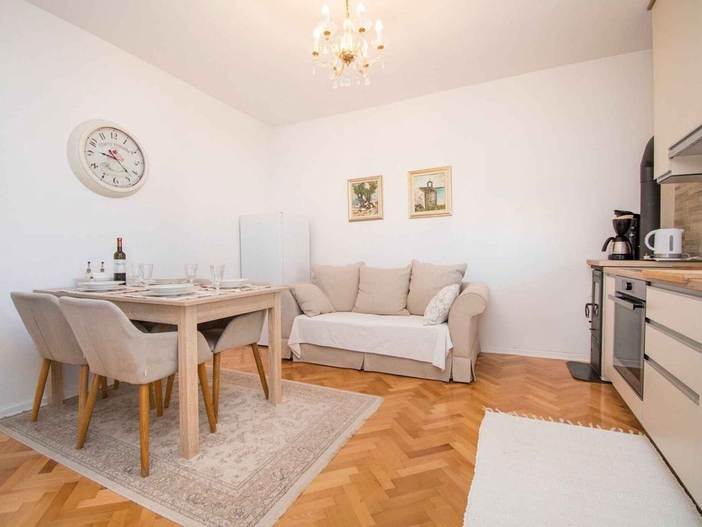 Ferienwohnung mit Terrasse und Klimaanlage