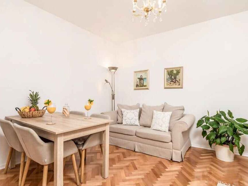 Ferienwohnung mit Terrasse und Klimaanlage