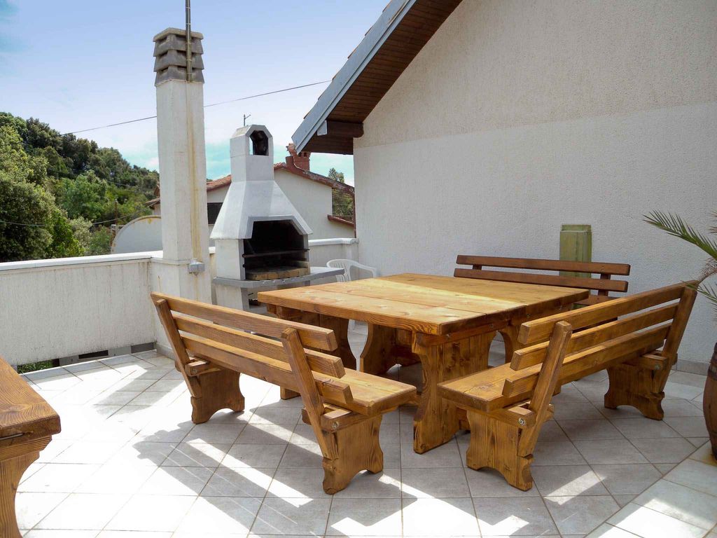 Ferienwohnung mit schöner Terrasse und Meerblick