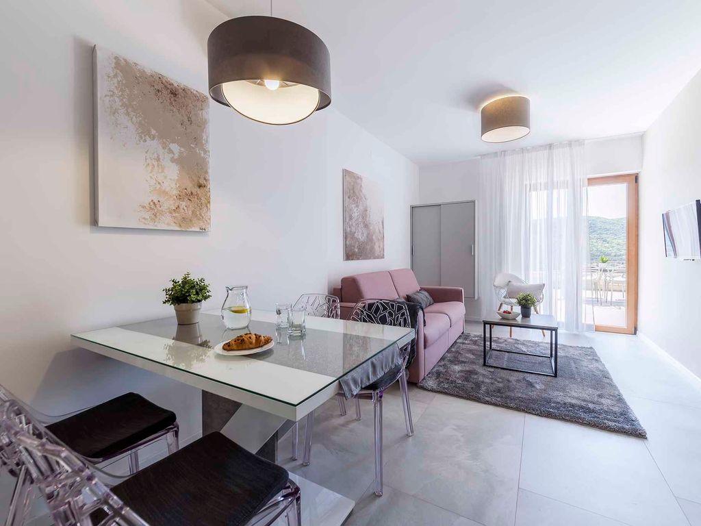 Ferienwohnung mit Terrasse und Meerblick