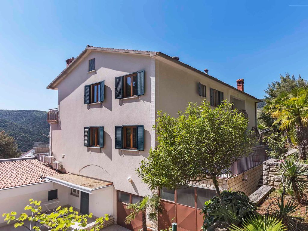Ferienwohnung mit Balkon und Meerblick