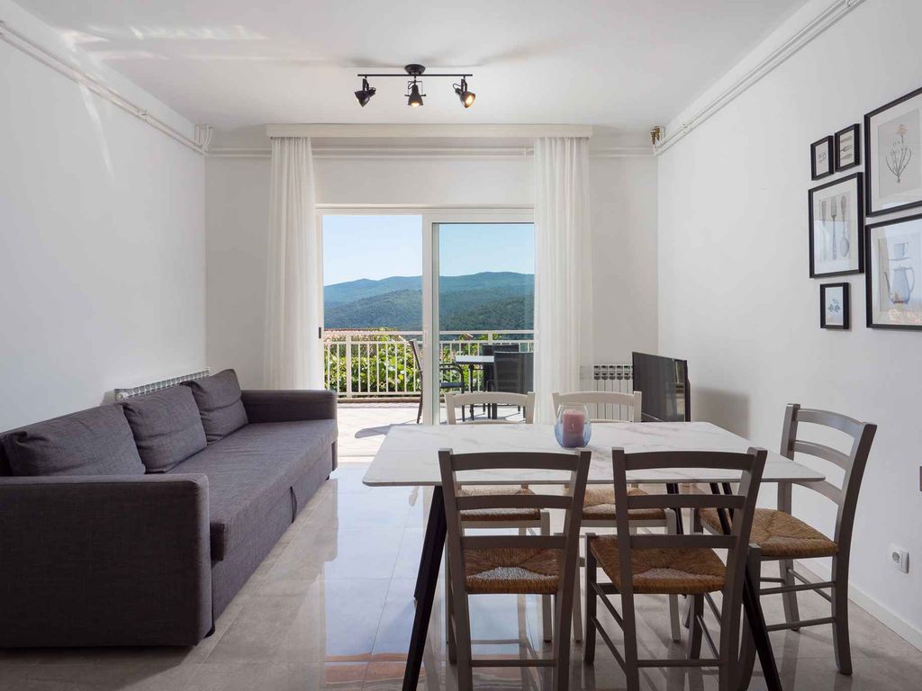 Ferienwohnung mit Terrasse und Klimaanlage