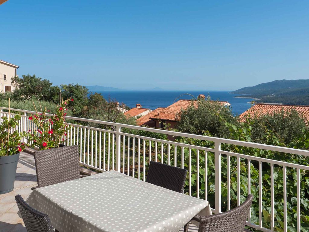 Ferienwohnung mit Terrasse und Klimaanlage
