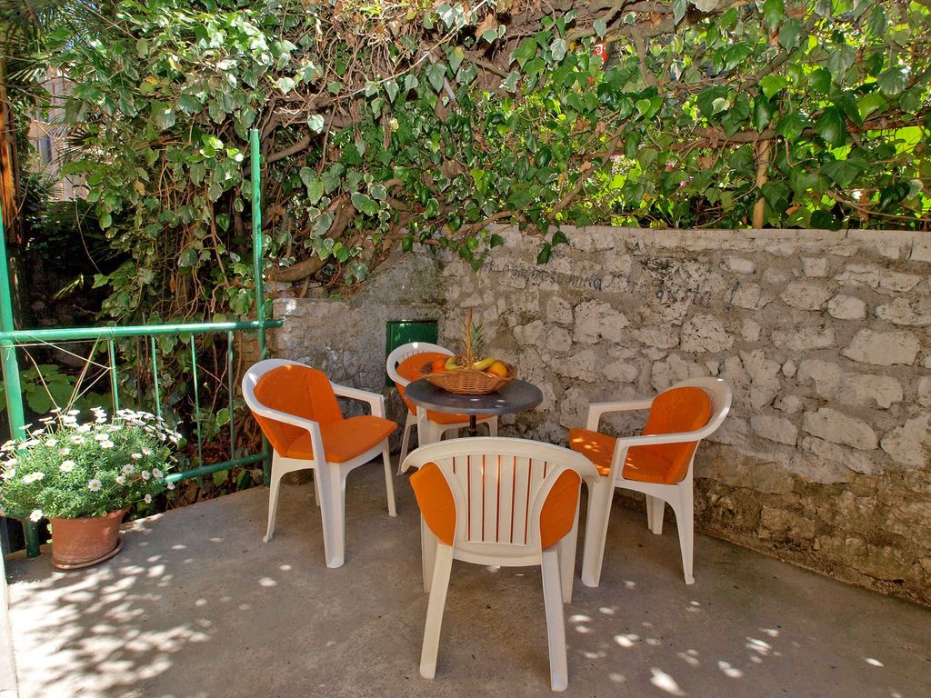 Ferienwohnung mit Klimaanlage und Terrasse