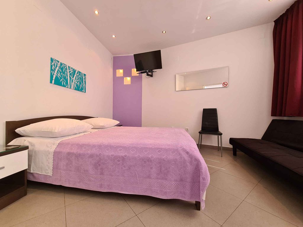 Ferienwohnung mit Terrasse und Klimaanlage