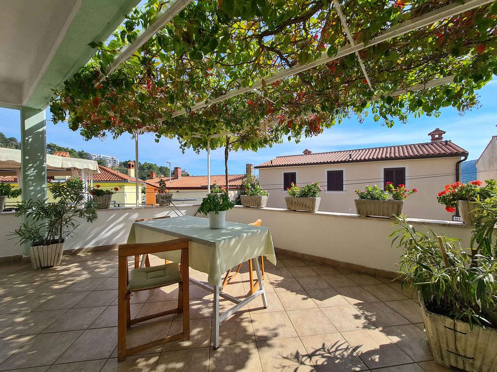 Ferienwohnung mit Terrasse und Klimaanlage