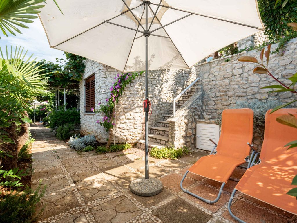 Ferienwohnung mit Terrasse und Klimaanlage