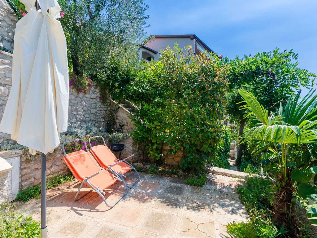Ferienwohnung mit Terrasse und Klimaanlage