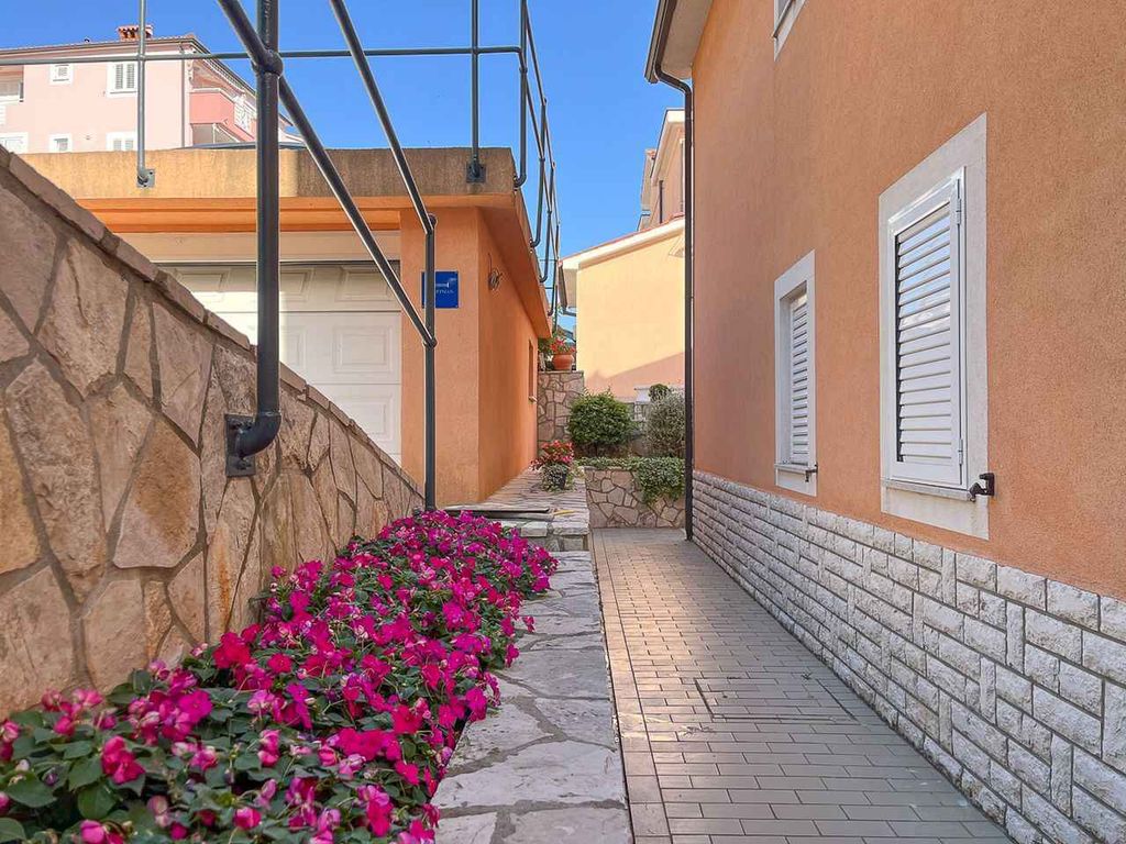 Ferienwohnung mit Terrasse und Meerblick
