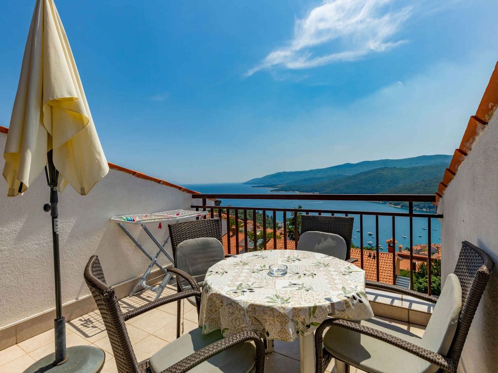 Ferienwohnung mit Balkon und Meerblick