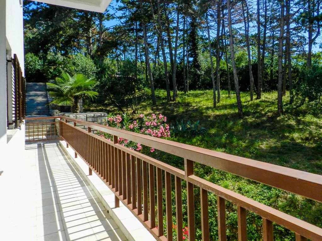 Ferienwohnung mit Terrasse und Meerblick