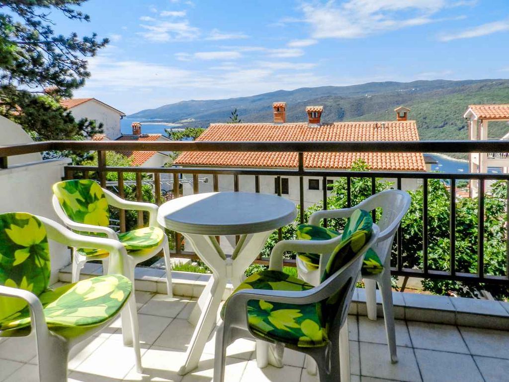Ferienwohnung mit Terrasse und Meerblick