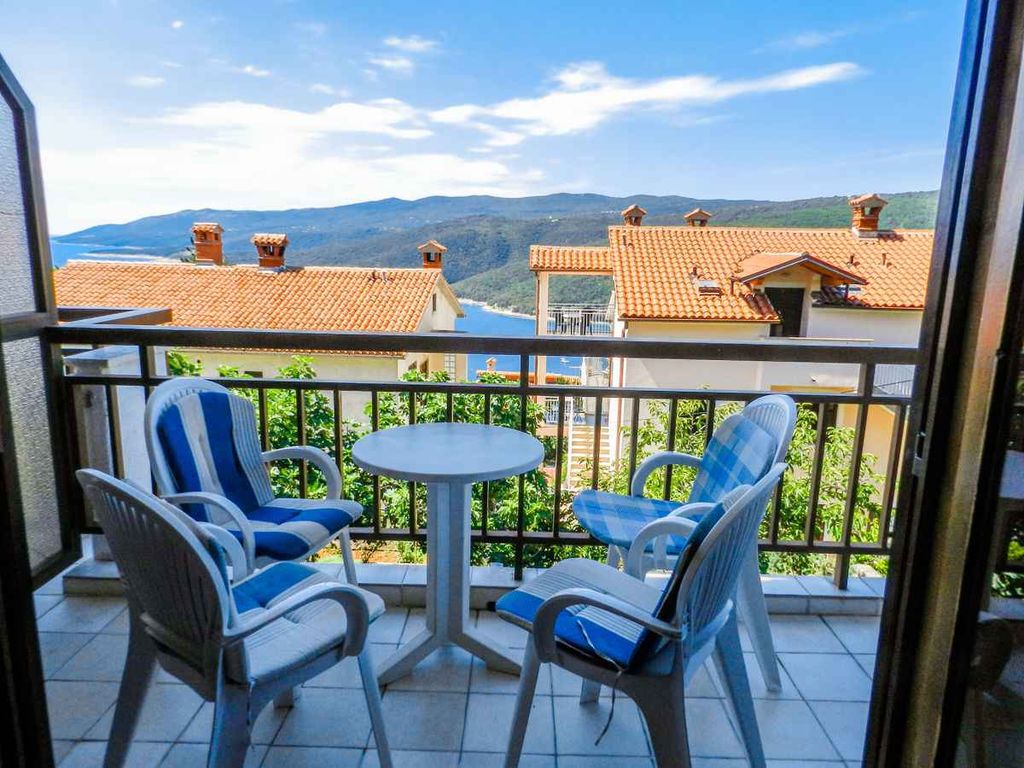 Ferienwohnung mit Terrasse und Meerblick