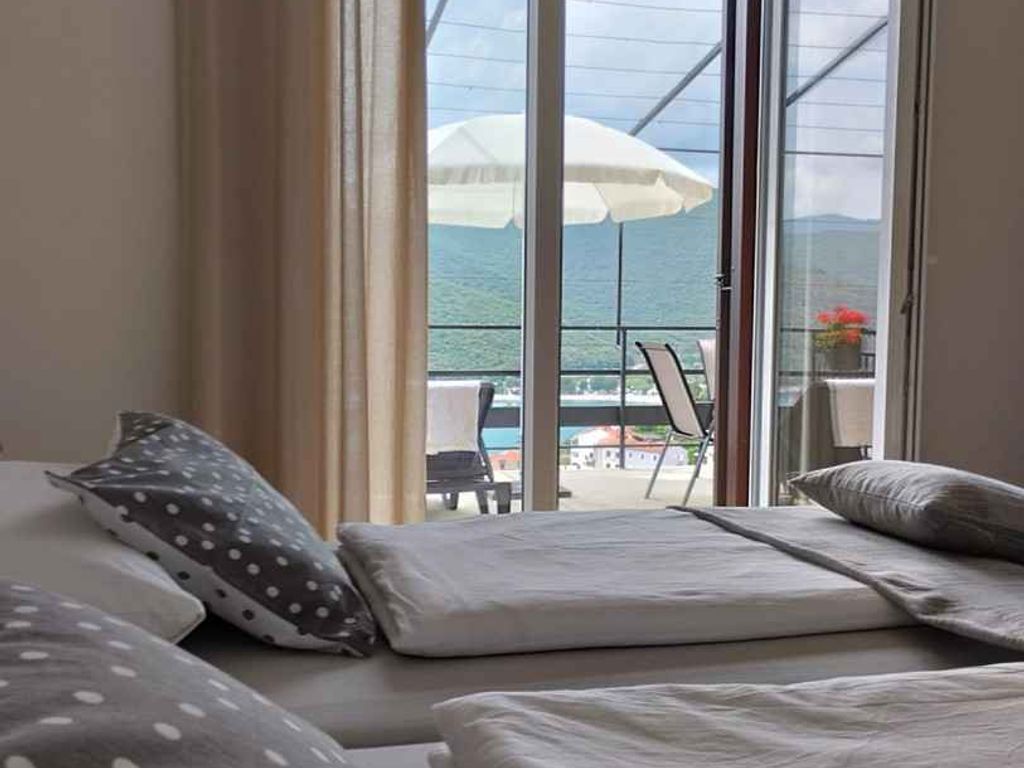 Ferienwohnung mit Terrasse und Klimaanlage