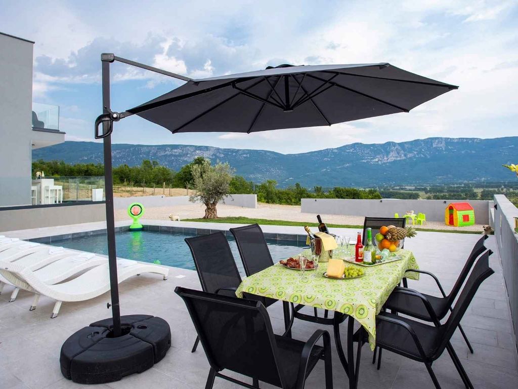 Villa mit Pool