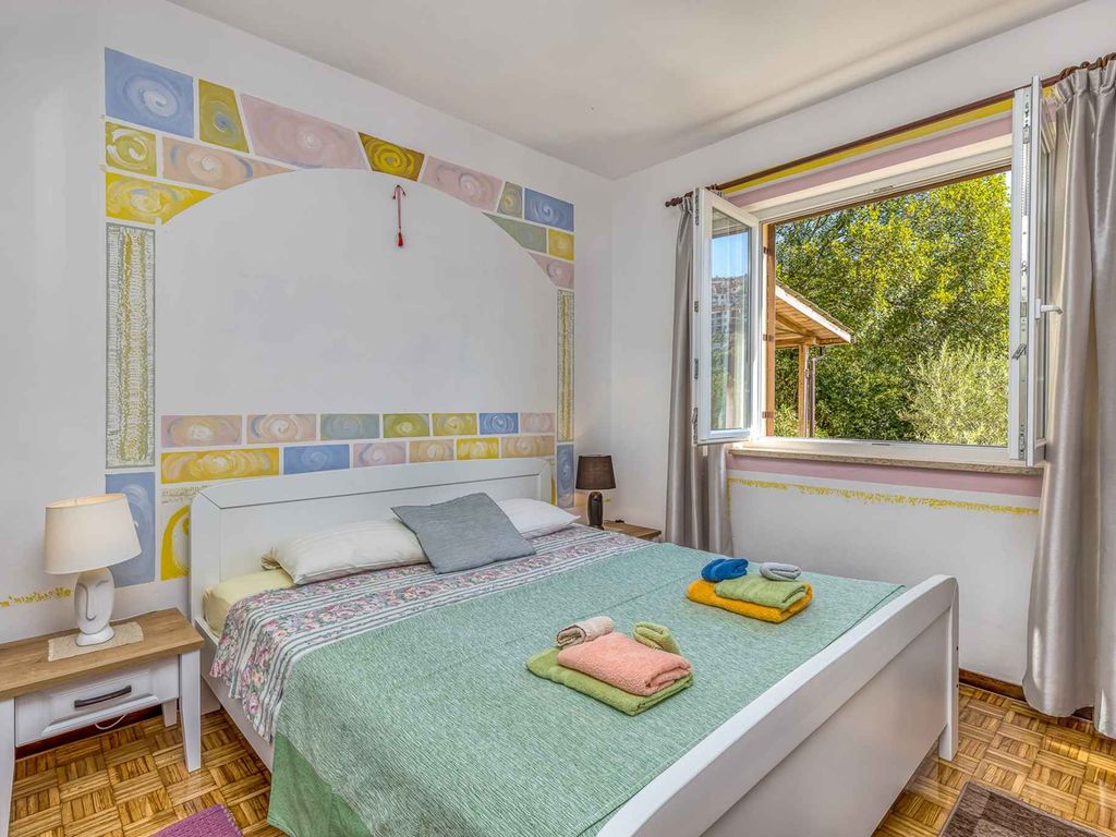 Apartment für 4 Personen, zwei Schlafzimmer, Terrasse, Gartenblick, A/C