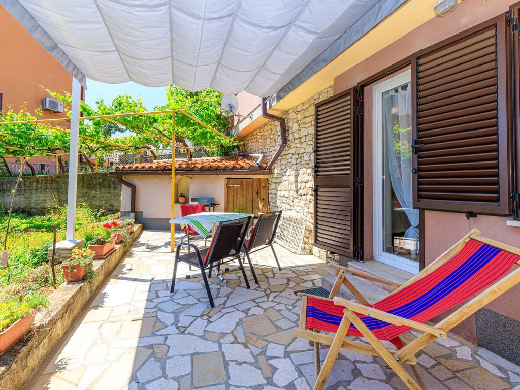 Ferienwohnung mit Klimaanlage und Terrasse