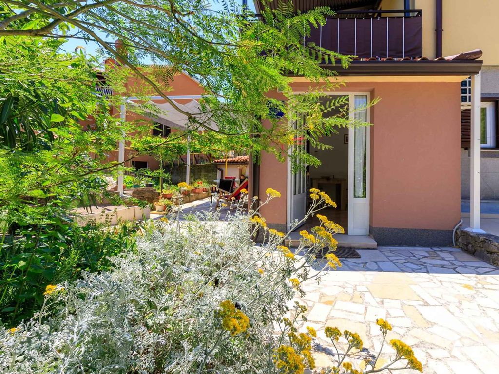 Ferienwohnung mit Klimaanlage und Terrasse
